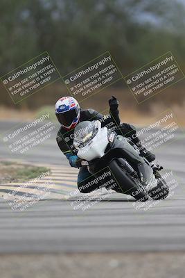 media/Sep-21-2025-Race Pace (Sun) [[98bf33ef95]]/Non Verified/4-Turn 3 (910am)/